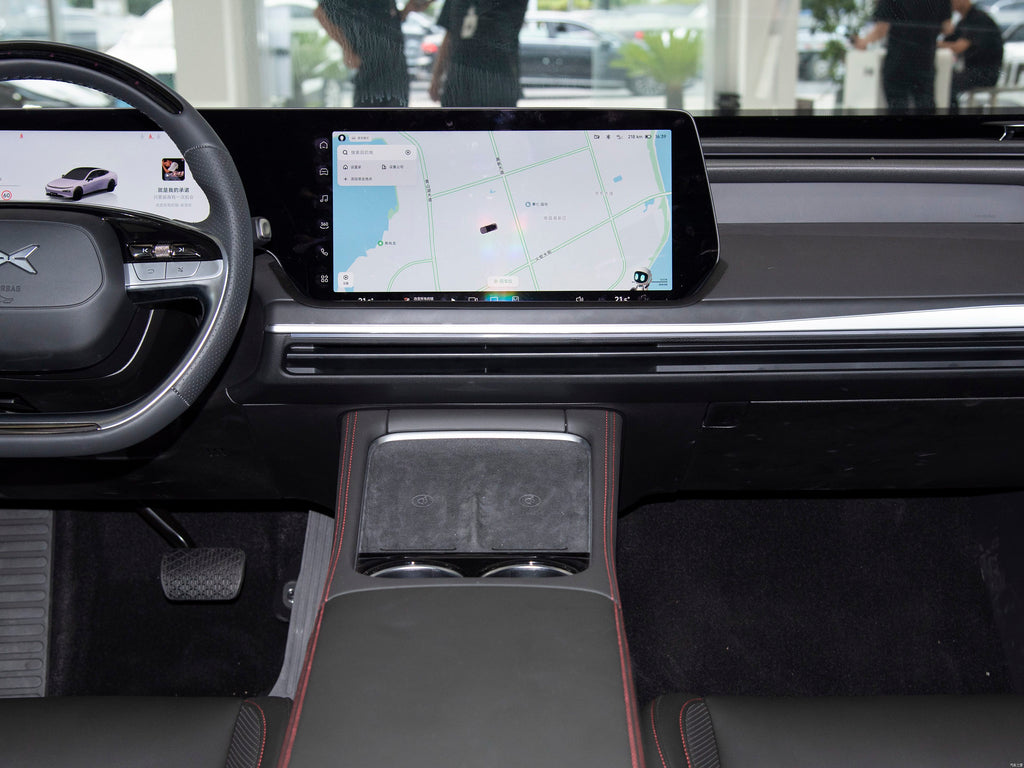 XPeng P7